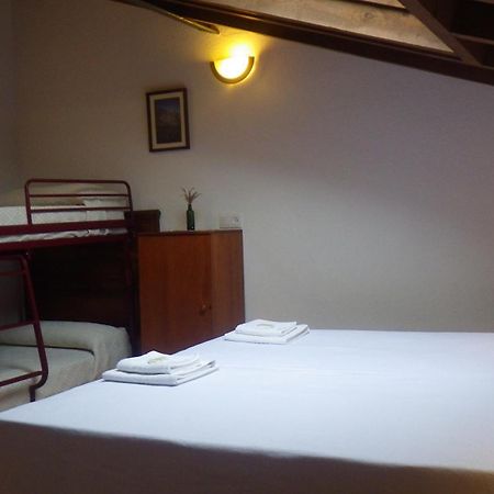 Casa De La Montana Albergue Turistico Avin ห้อง รูปภาพ
