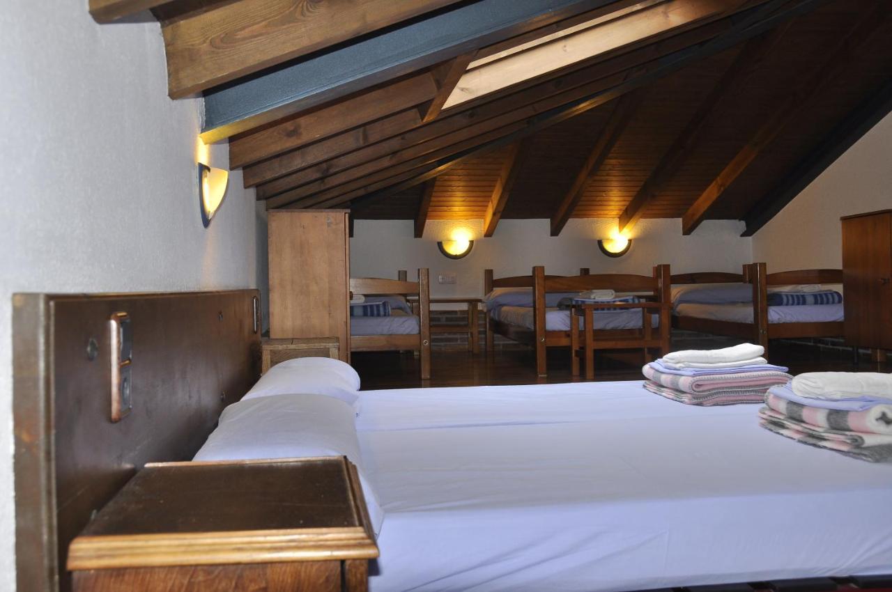 Casa De La Montana Albergue Turistico Avin ห้อง รูปภาพ