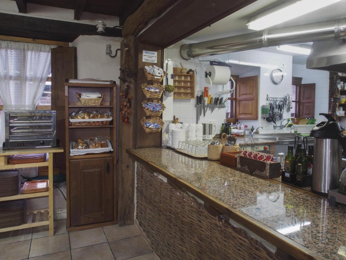 Casa De La Montana Albergue Turistico Avin ภายนอก รูปภาพ