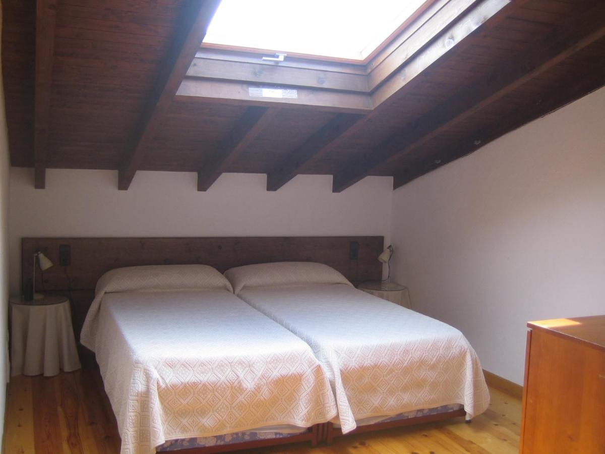 Casa De La Montana Albergue Turistico Avin ภายนอก รูปภาพ